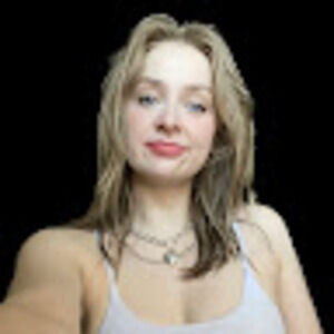 Meet your Posher, Hayley